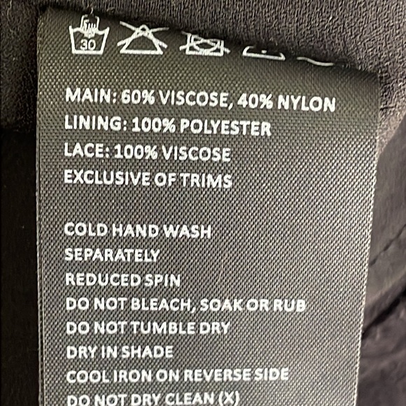 Bardot Black Cold Shoulder Lace Ruffle Dress Size 18 - Picture 9 of 9